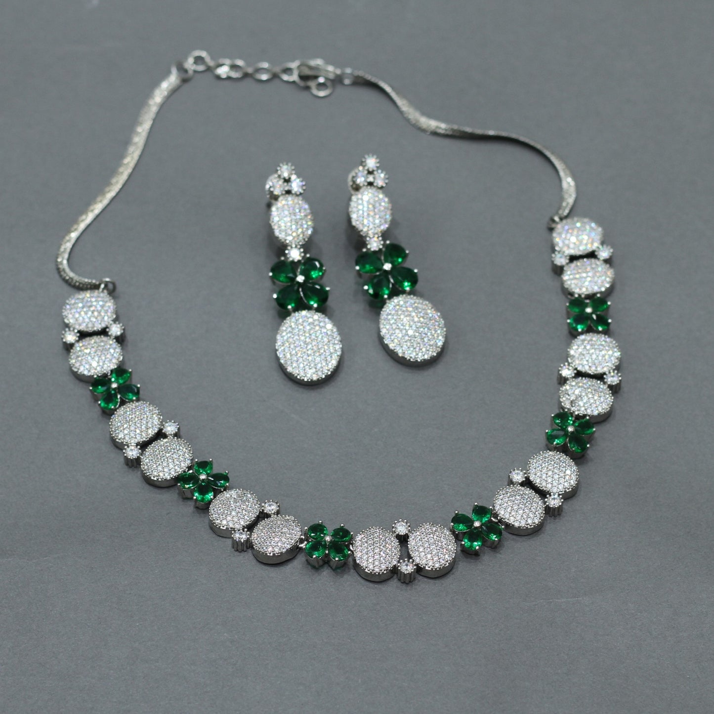 AD NECKLACE SET