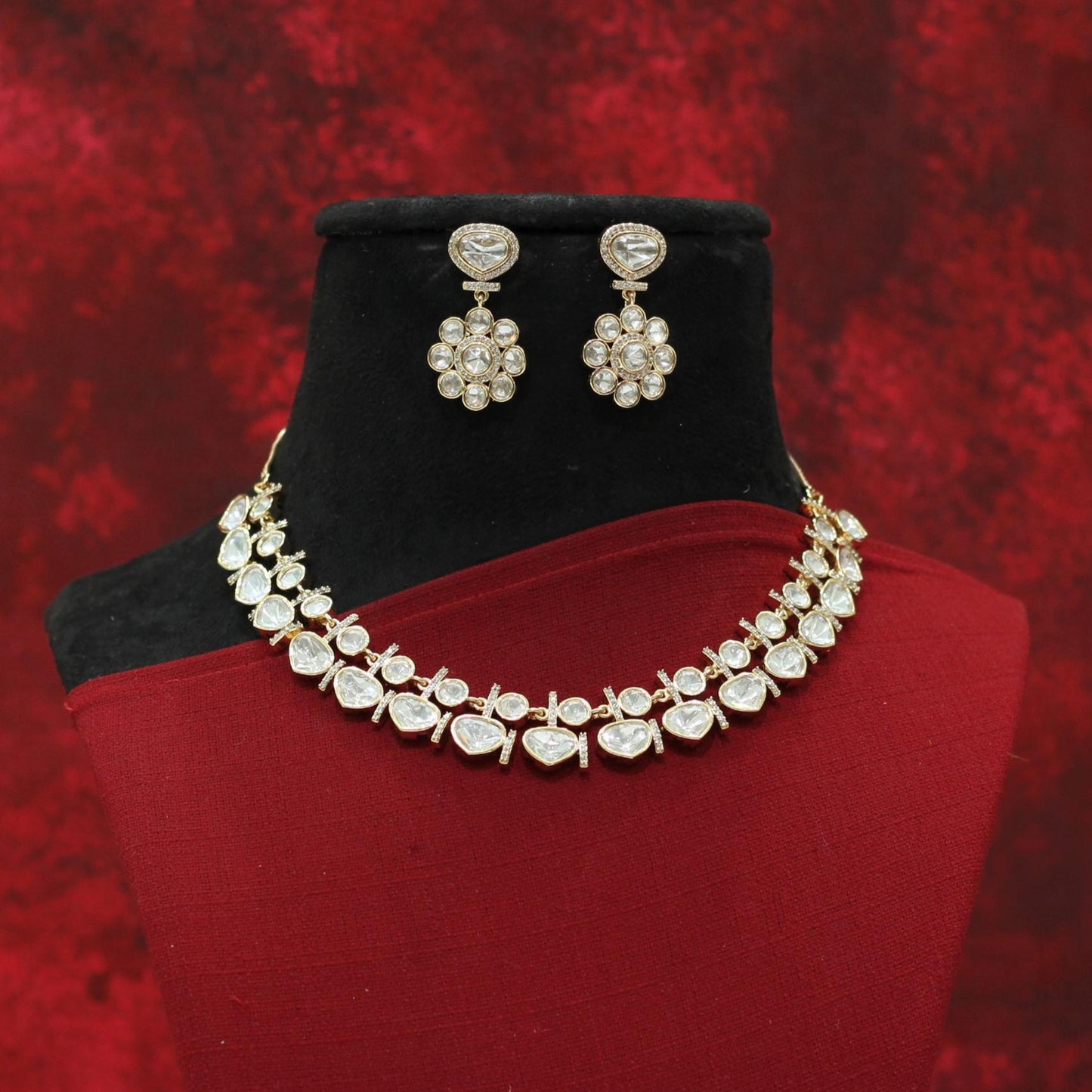 VILANDI KUNDAN NECKLACE SET