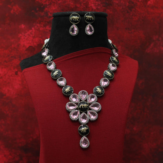 VICTORIEN NECKLACE SET