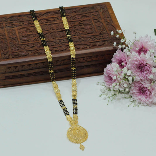 FORMING MANGALSUTRA