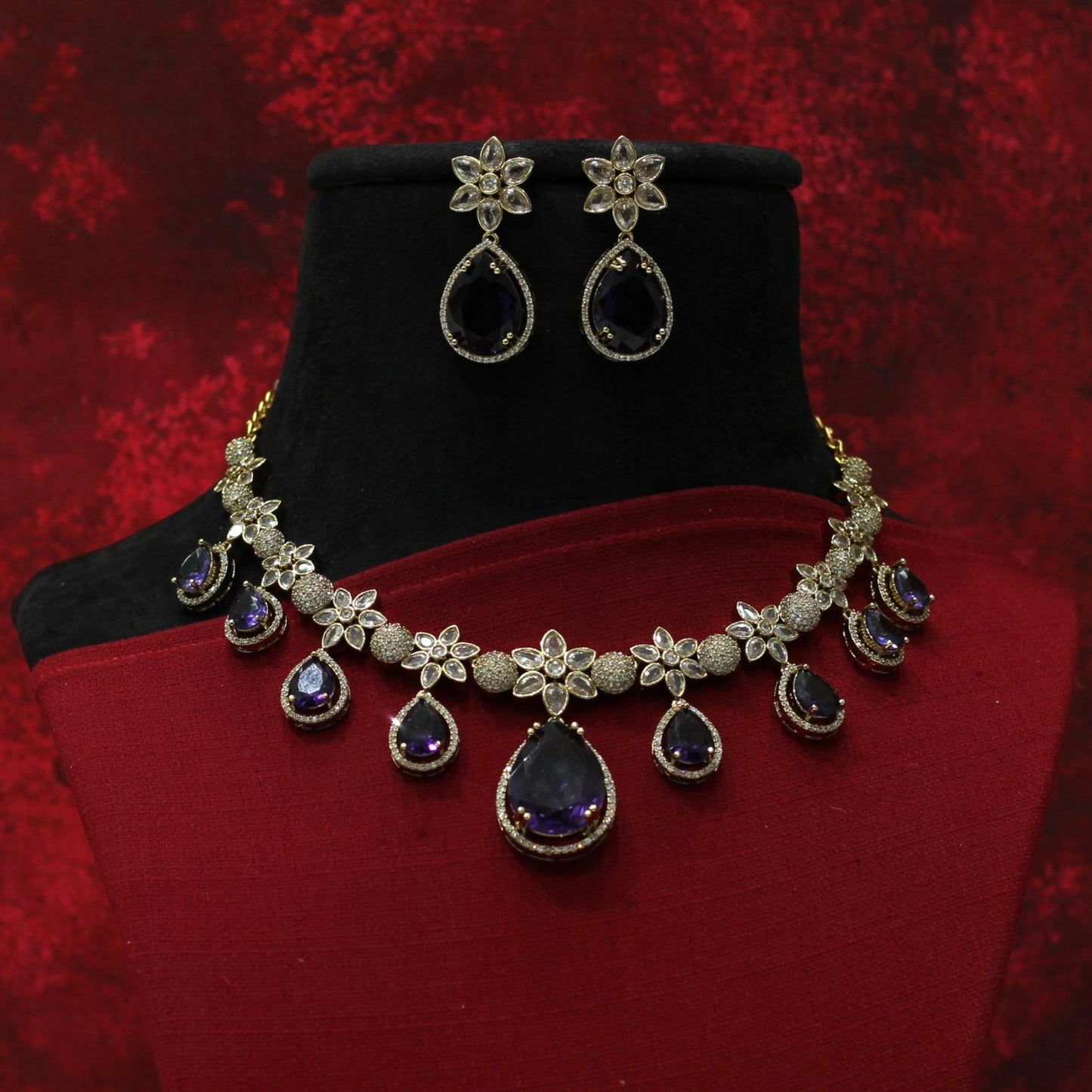 NECKLACE SET