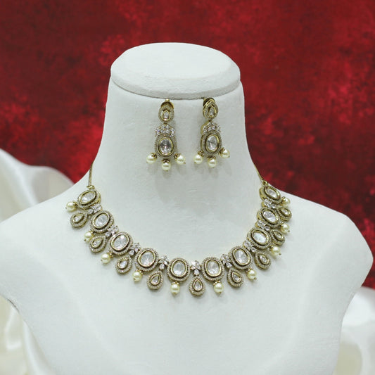 VILANDI KUNDAN NECKLACE SET
