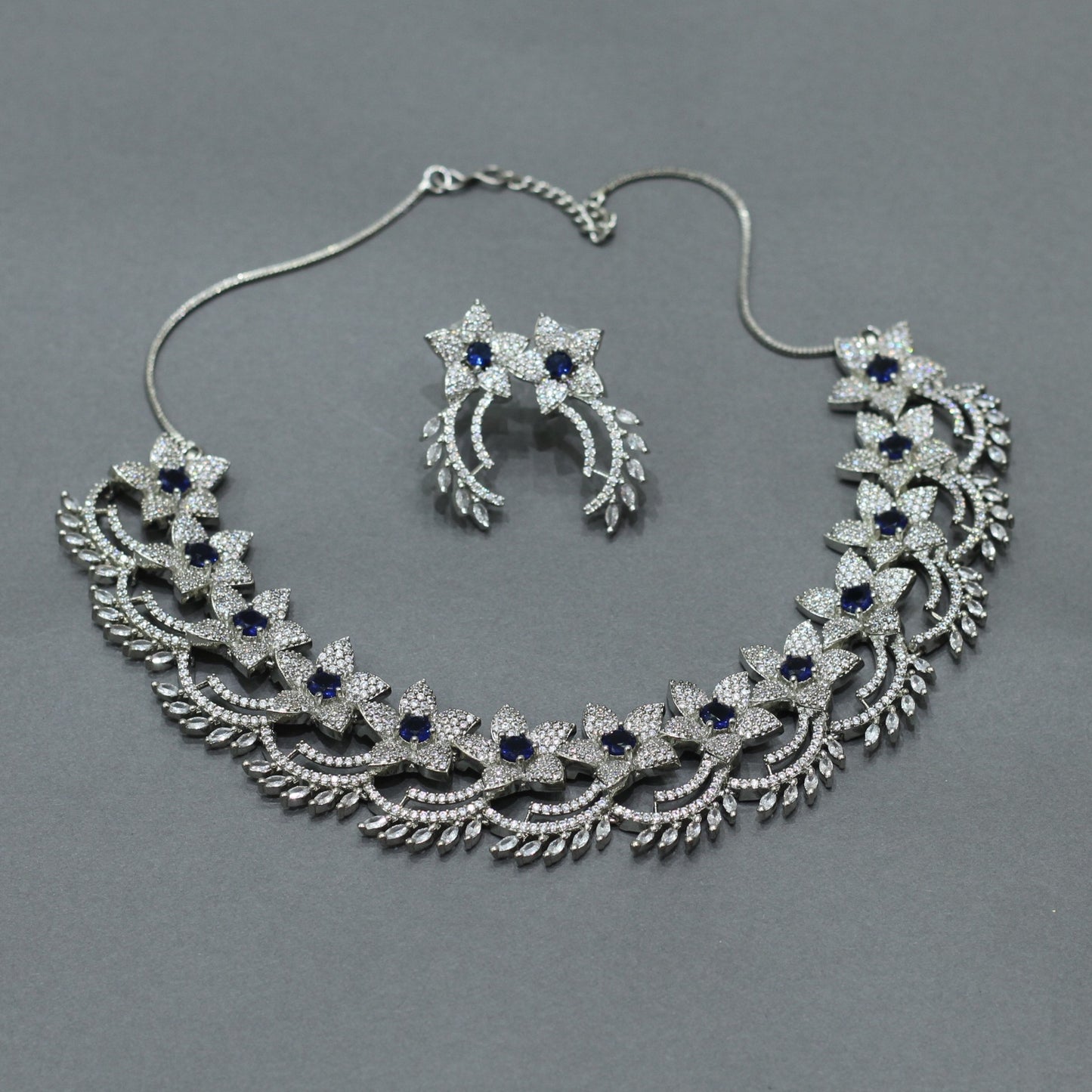 AD NECKLACE SET