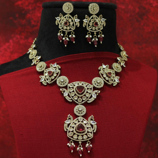 VICTORIAN ANTIQUE AD NECKLACE SET