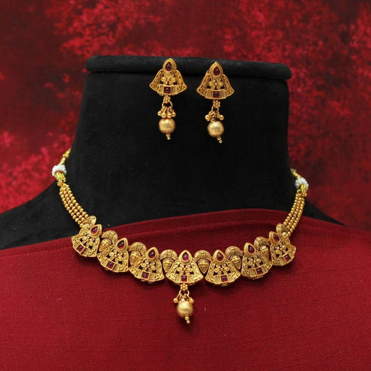 Matt Necklace Set