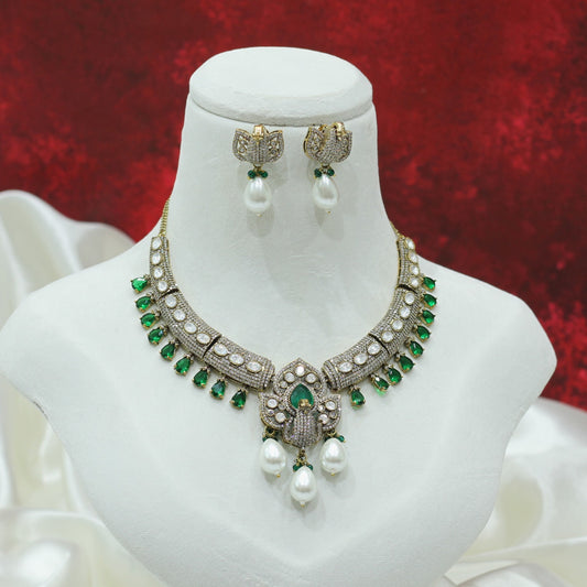 VILANDI KUNDAN NECKLACE SET
