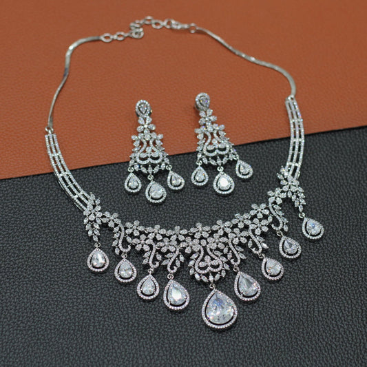 AD NECKLACE SET