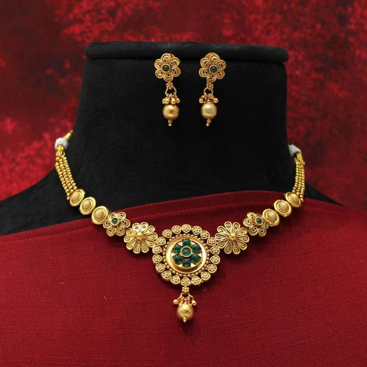 Matt Necklace Set