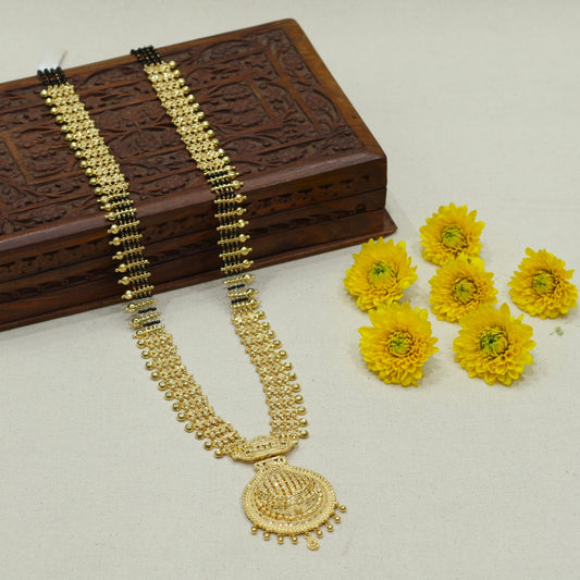 FORMING MANGALSUTRA