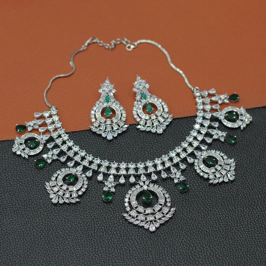 AD NECKLACE SET