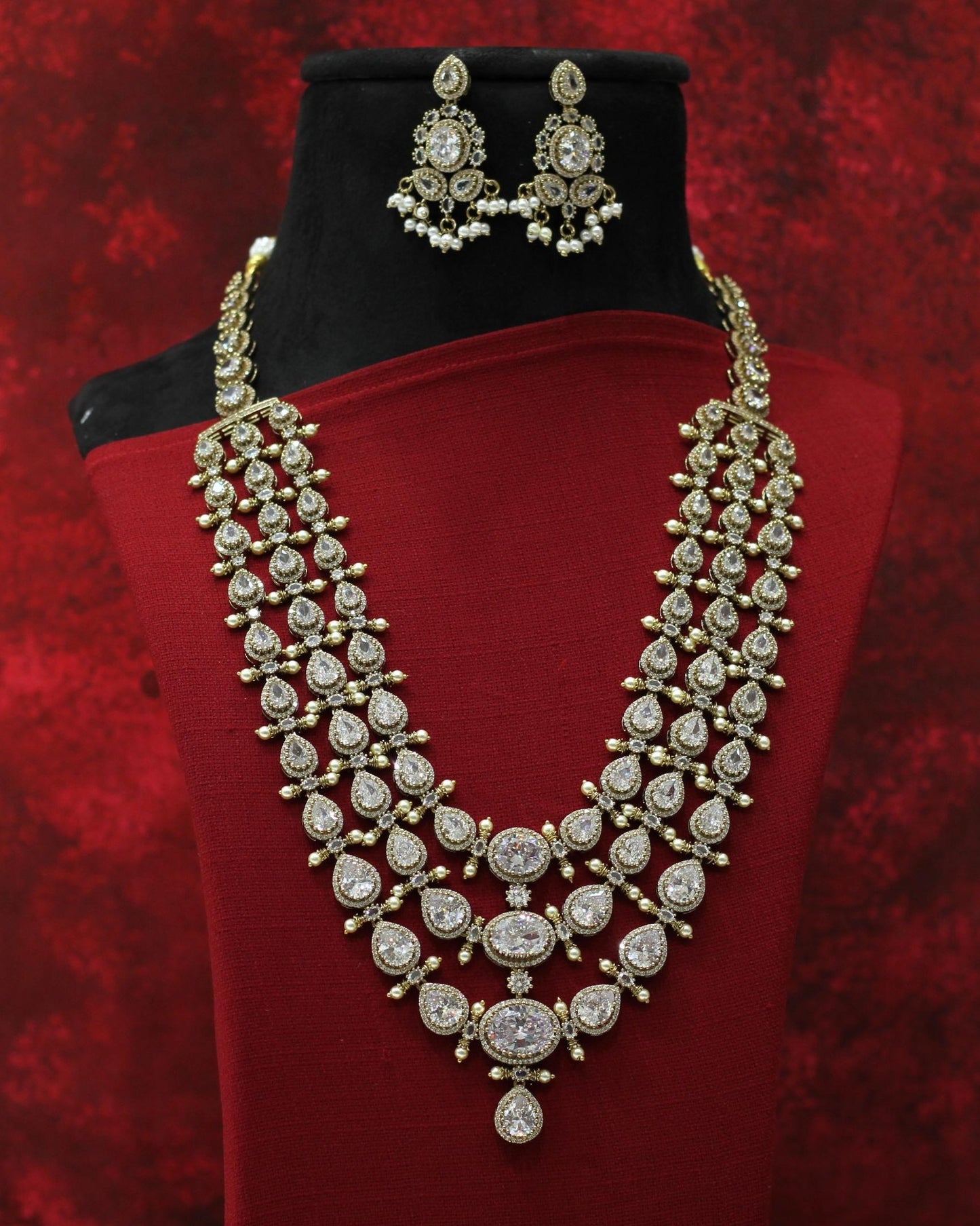 VICTORIEN NECKLACE