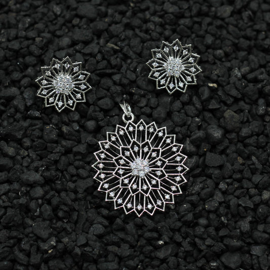 AD PENDENT SET