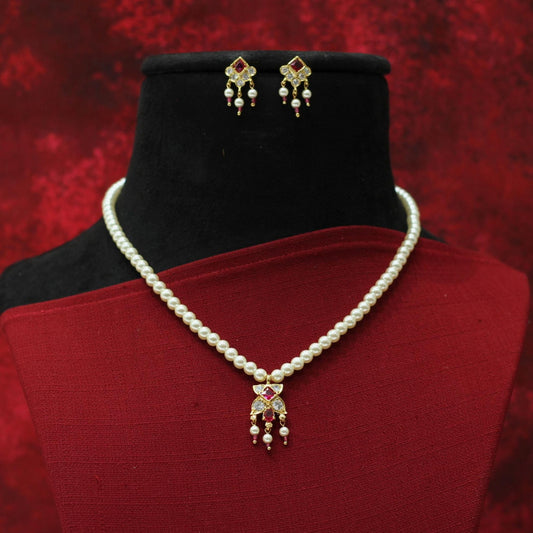 MOTI PENDENT SET