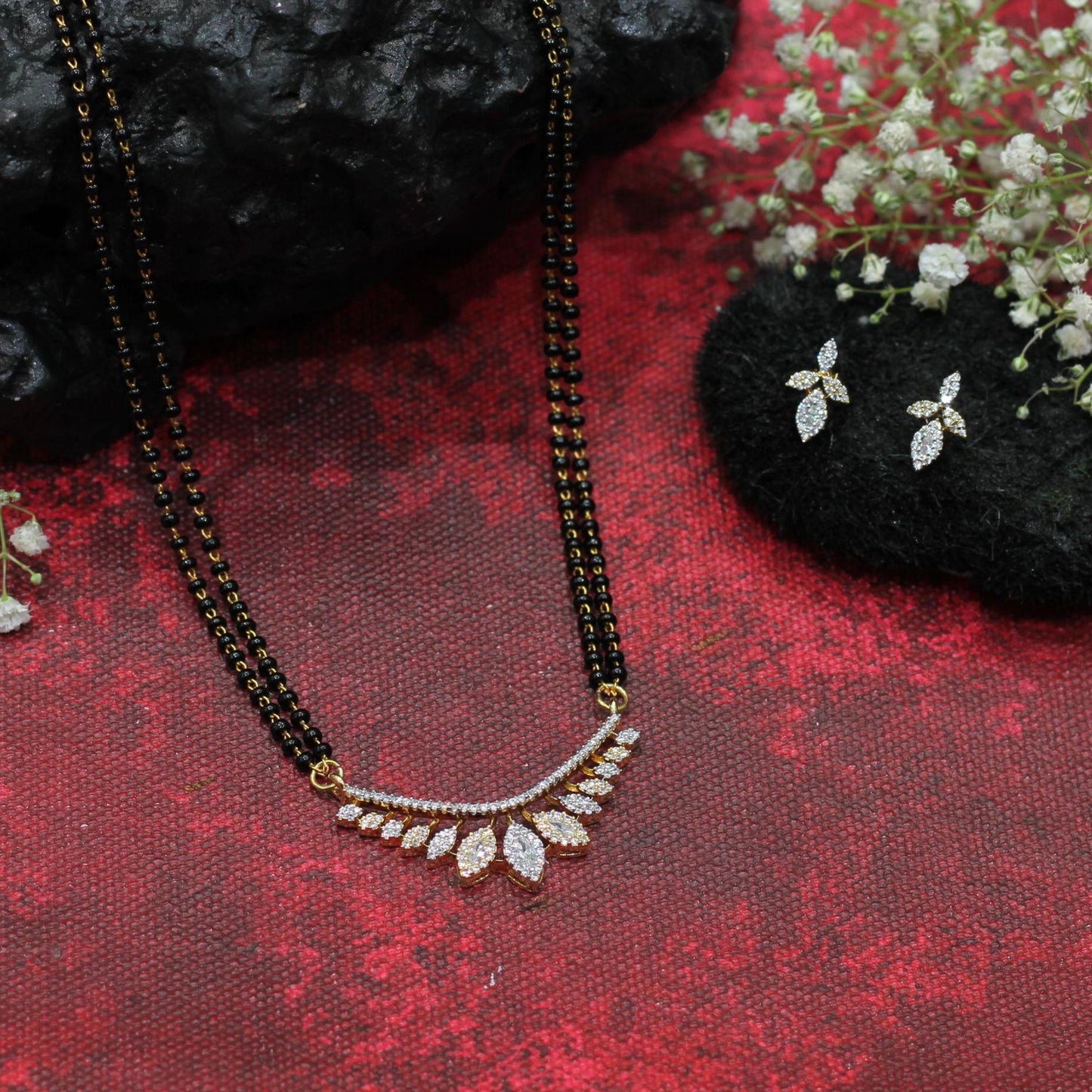 AD MANGALSUTRA SET