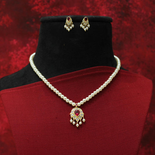 MOTI PENDENT SET