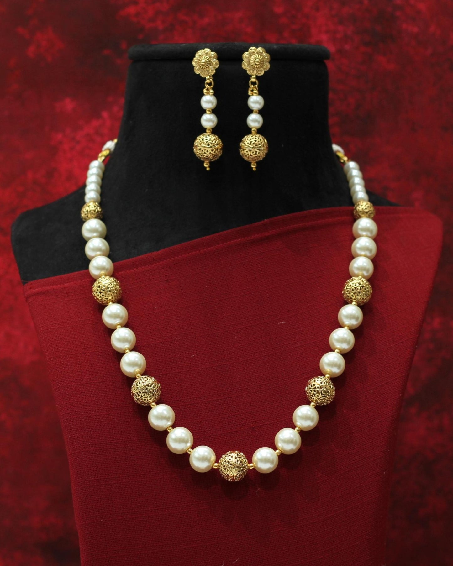 BORMALA NECKLACE SET