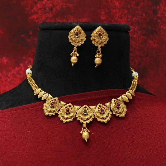 Matt Necklace Set