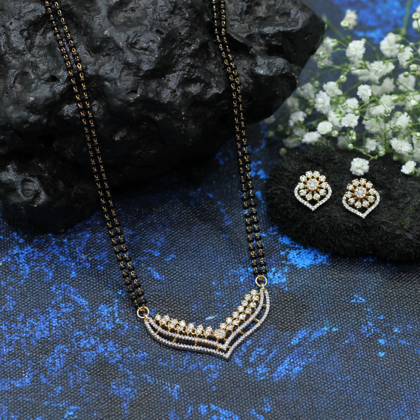 AD MANGALSUTRA SET