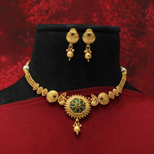 Matt Necklace Set