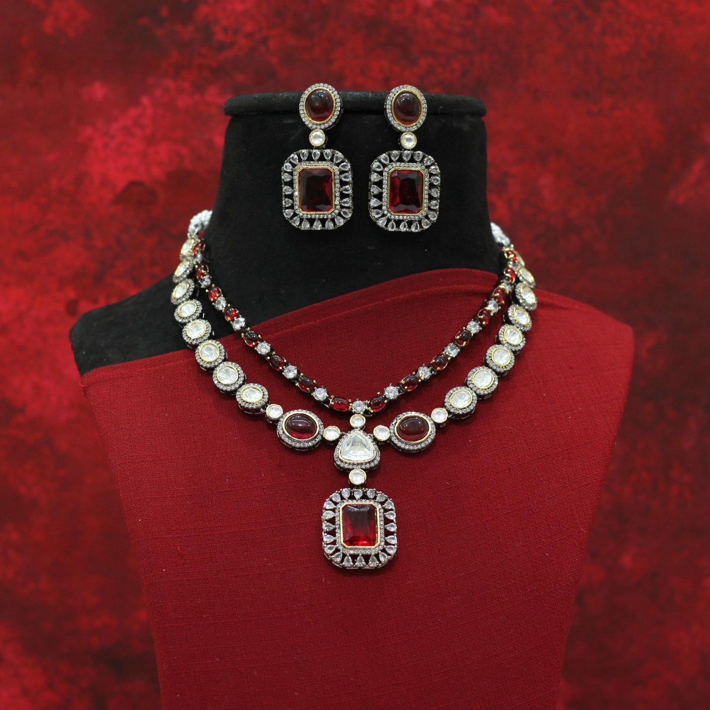 VILANDI KUNDAN NECKLACE SET