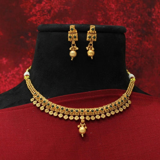 Matt Necklace Set