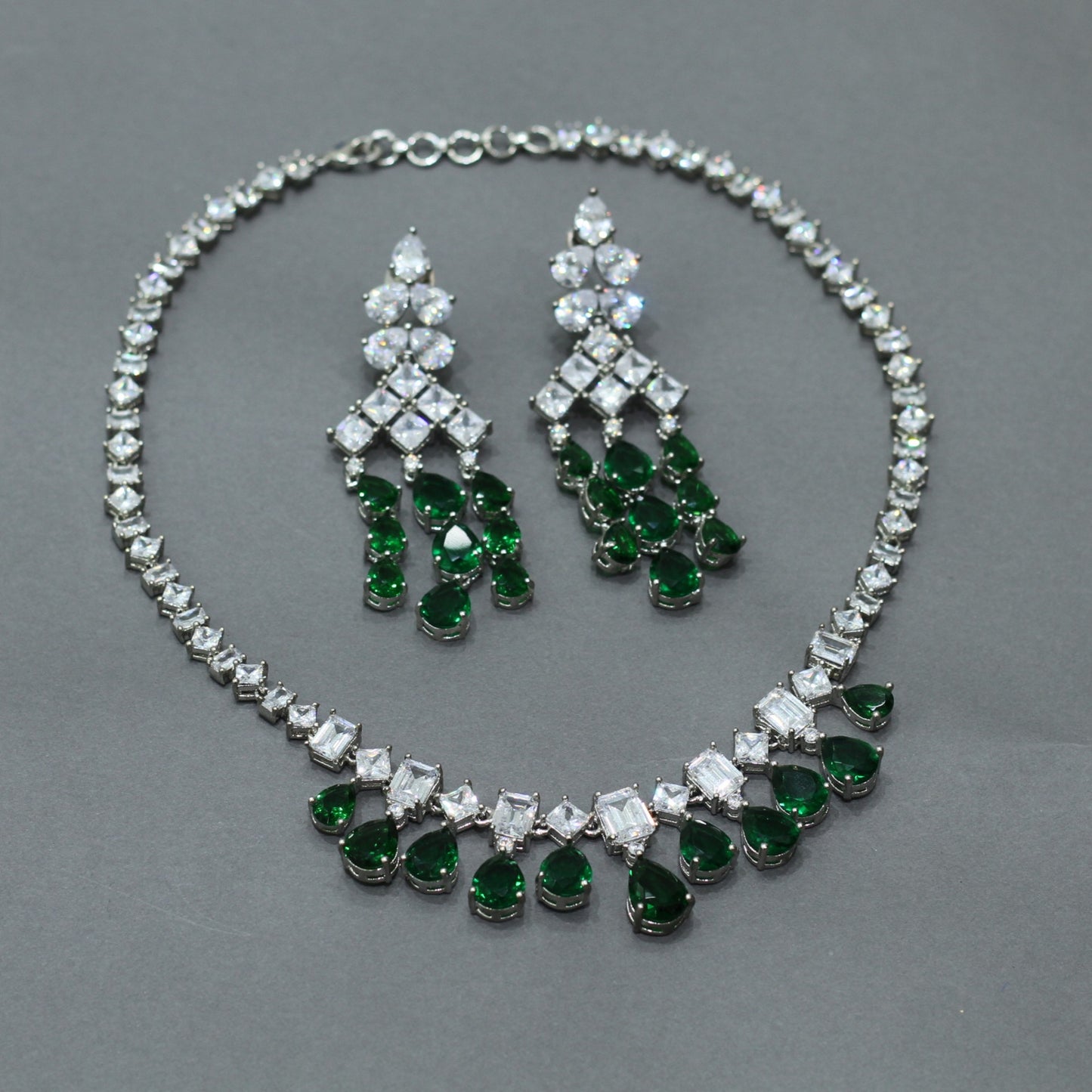 AD NECKLACE SET