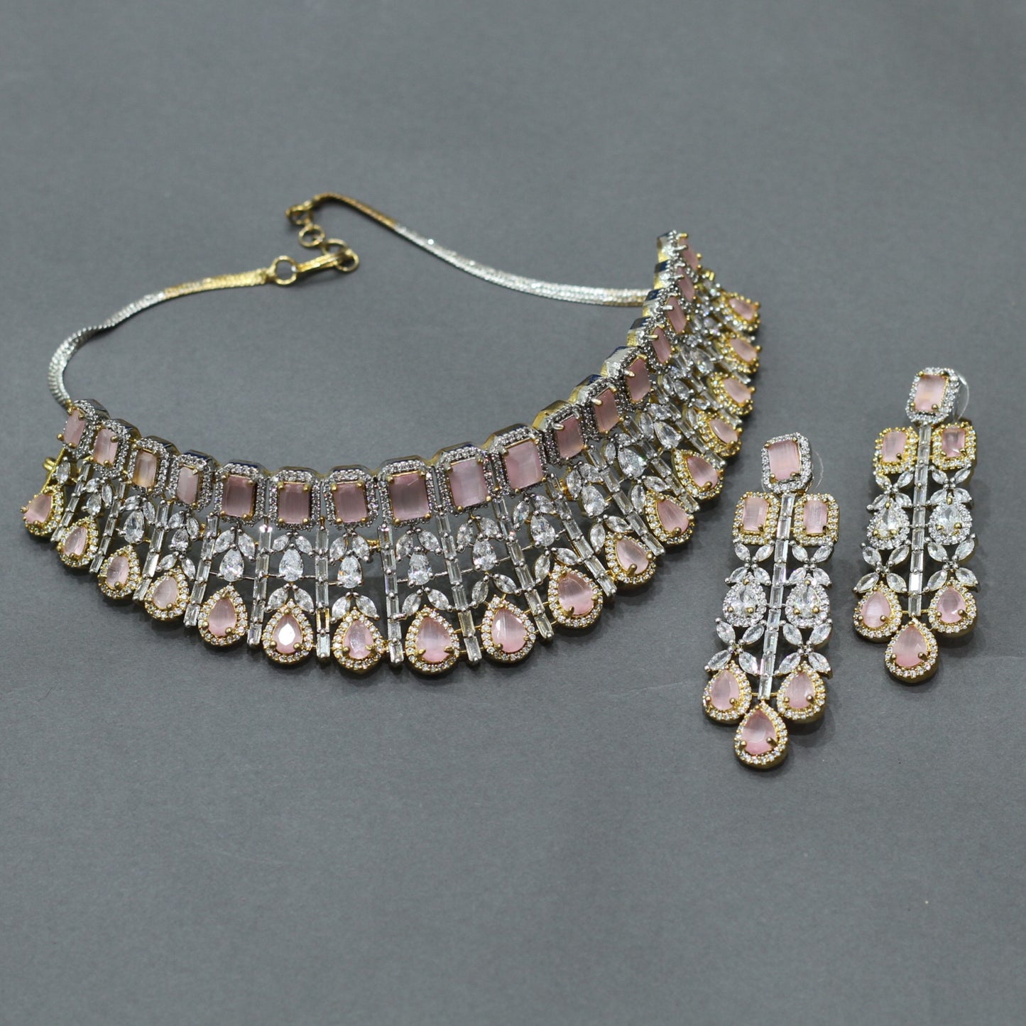 AD NECKLACE SET