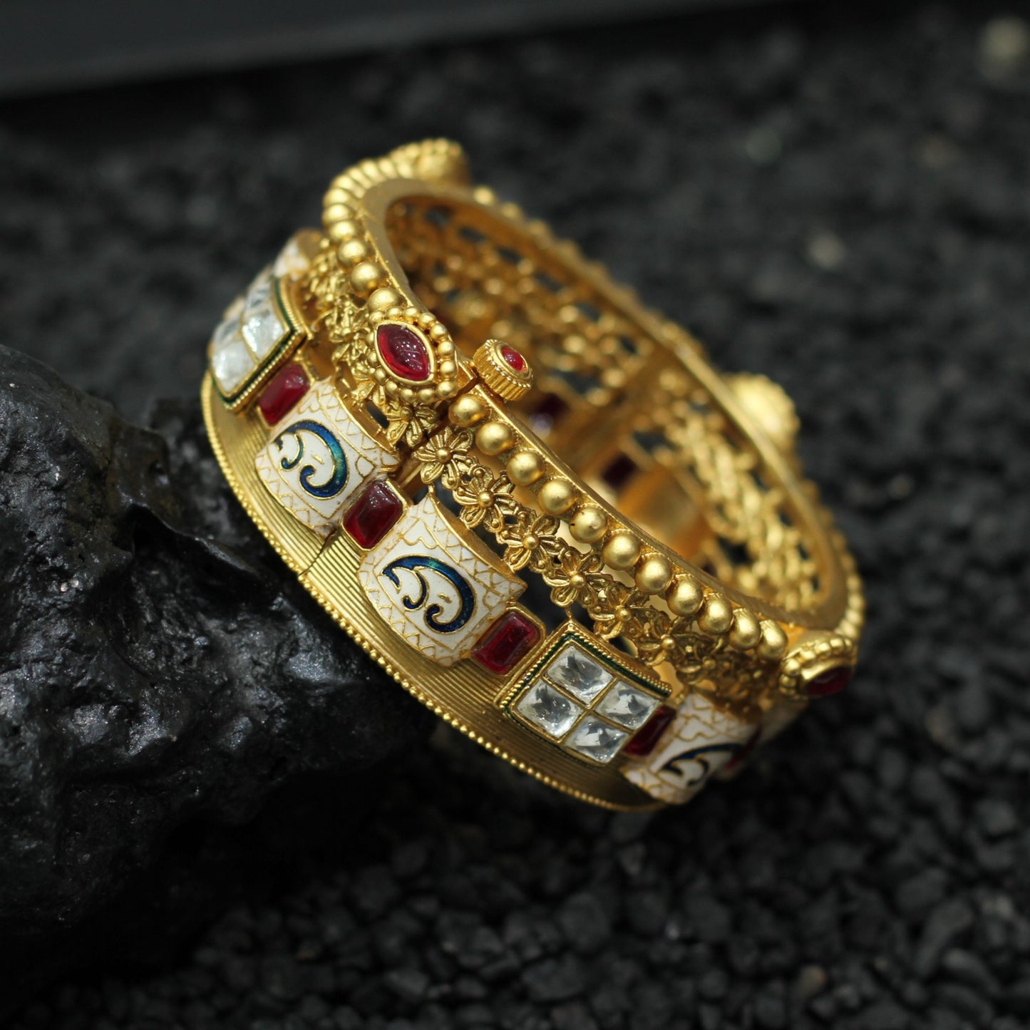 RAJWADI MATT SINGLE KADA BANGLE SCREW OPENABLE