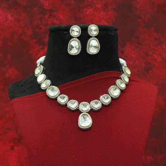 VILANDI KUNDAN NECKLACE SET
