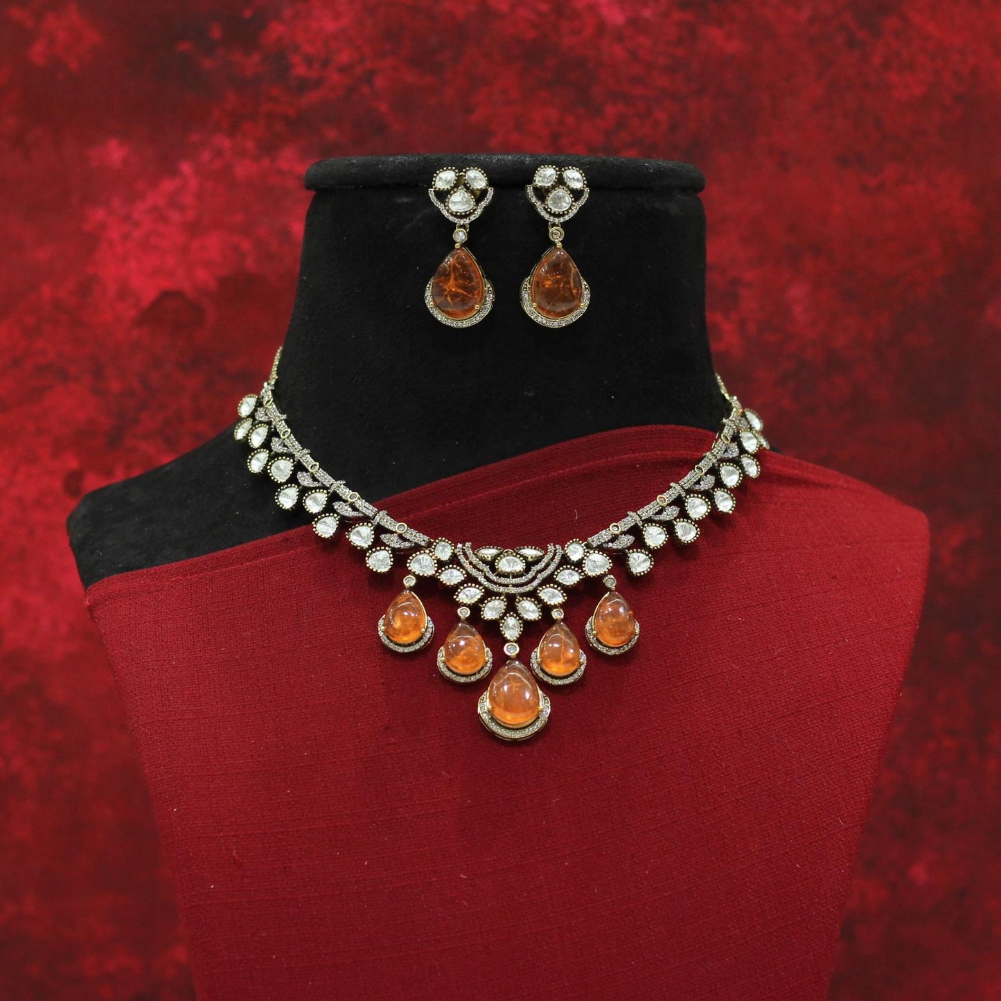 VILANDI KUNDAN NECKLACE SET