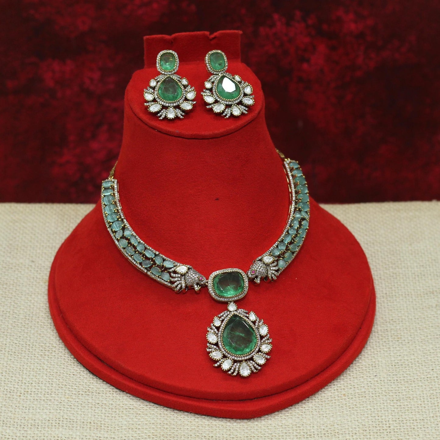 VILANDI KUNDAN NECKLACE SET