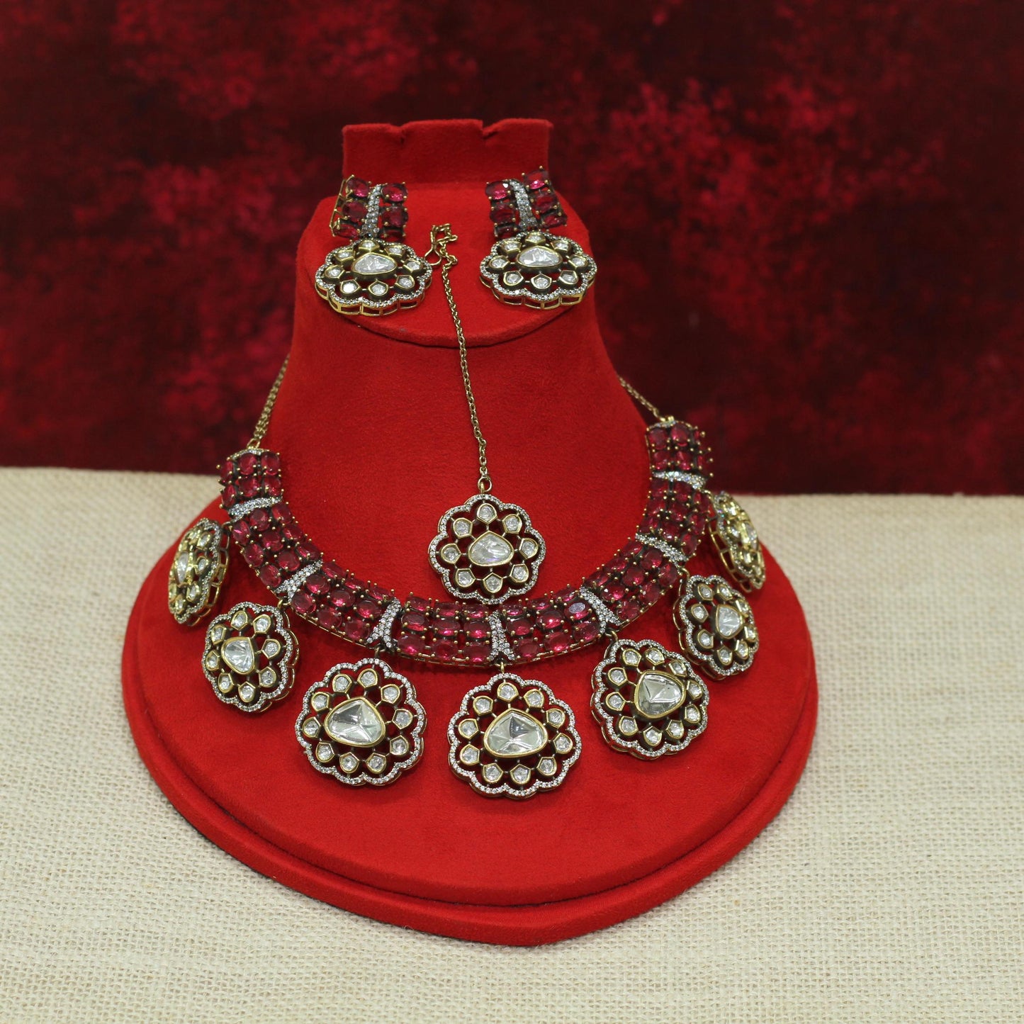 VILANDI KUNDAN NECKLACE SET