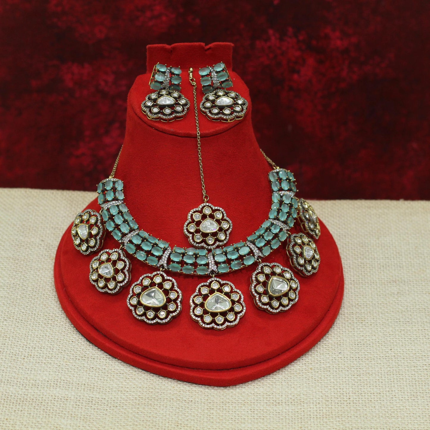 VILANDI KUNDAN NECKLACE SET